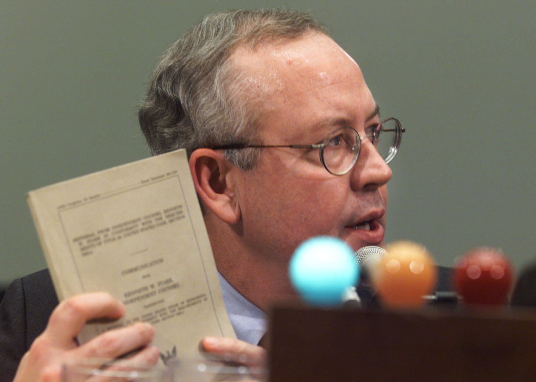 1998: Bill Clinton and Kenneth Starr